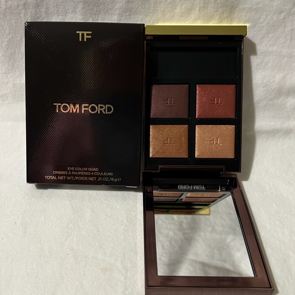 ❣️NIB❣️TOM FORD ✨Honeymoon✨ Eye Color Quad Eyeshadow Palette - Picture 6 of 10